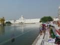 Posvátné jezero a muzeum Sikhismu.
