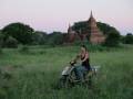 Zuzka byla nejdrsnější motorkářkou Baganu.