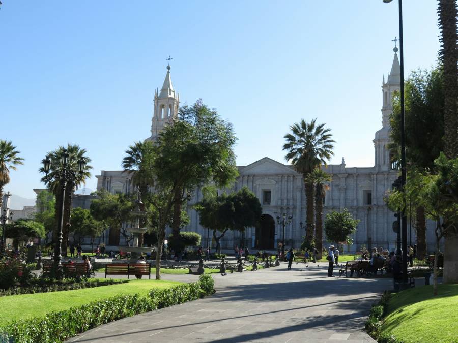 Plaza de Armas a Catedral de Arequipa