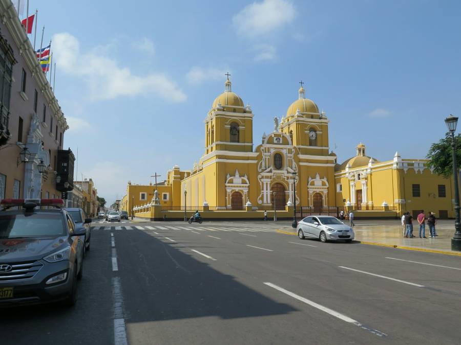 Plaza de Armas, Trujillo.
